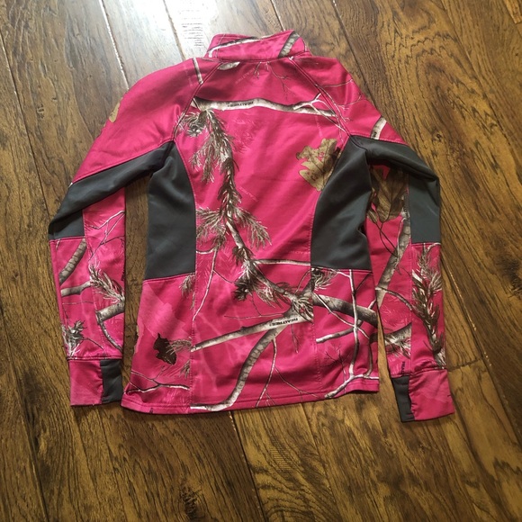 Pink Realtree pull over - Picture 7 of 7